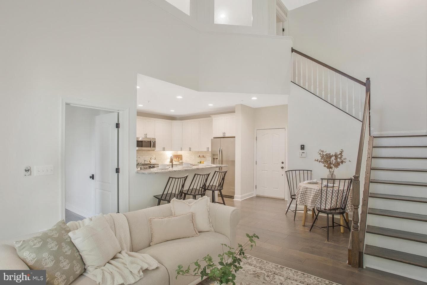 608 Melvin Avenue #203 photo 5