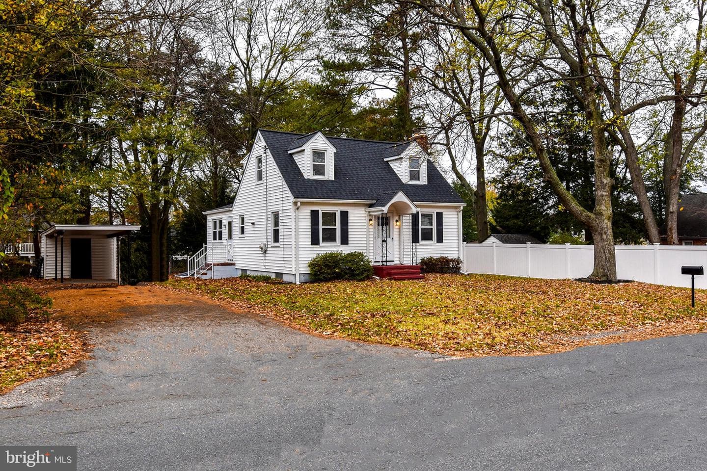 500 Dogwood Drive photo 1