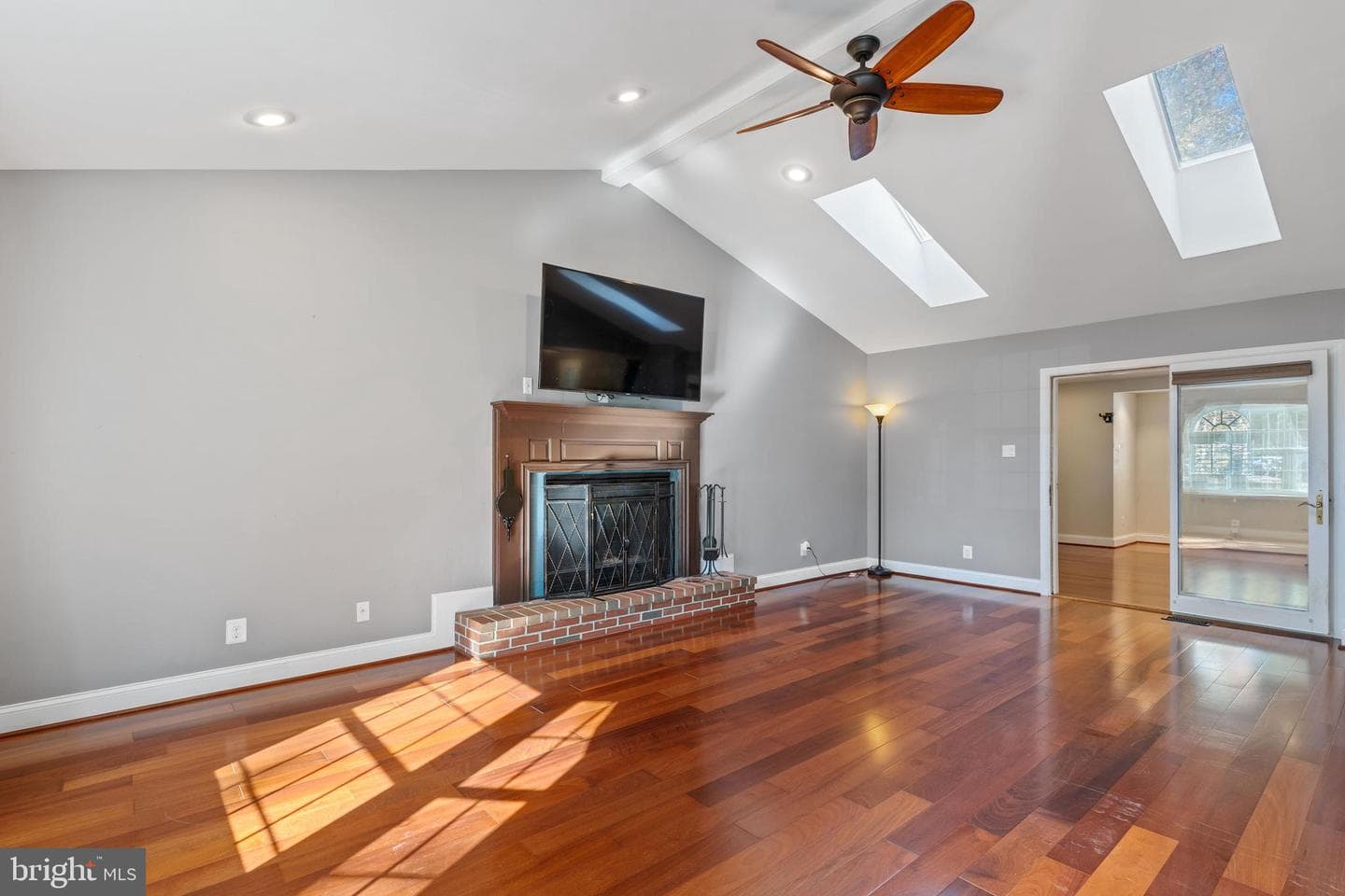 920 Judge Court E photo 17