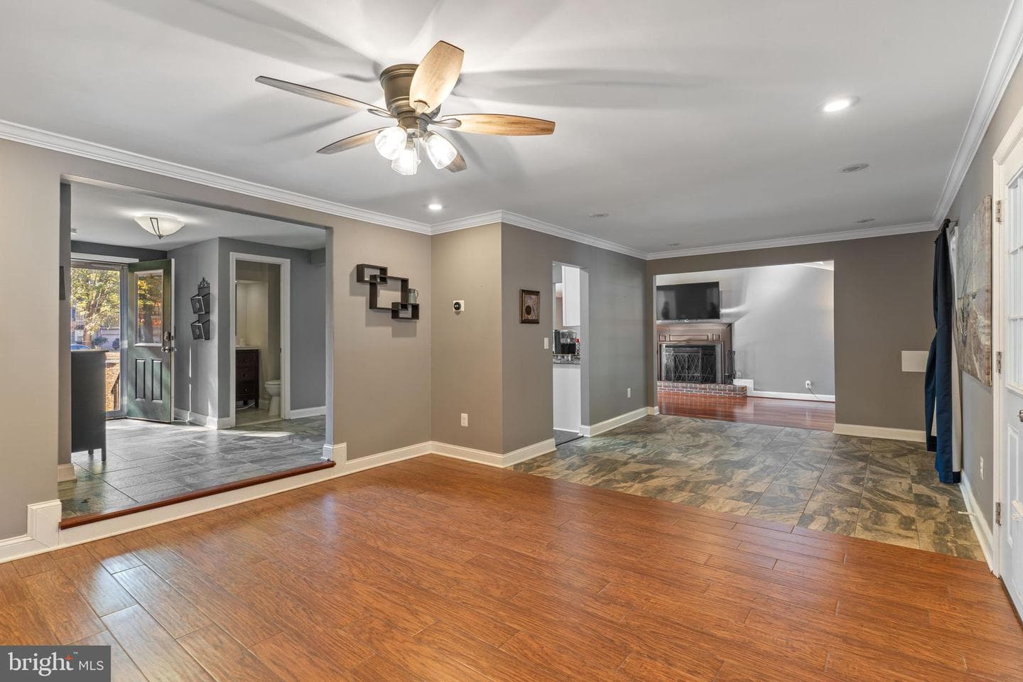 920 Judge Court E photo 22