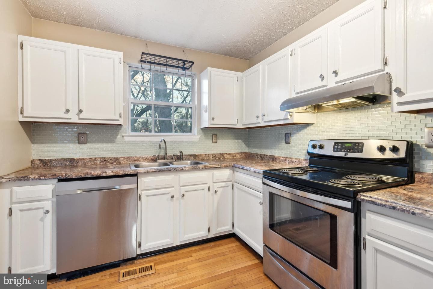104 Henson Road photo 13