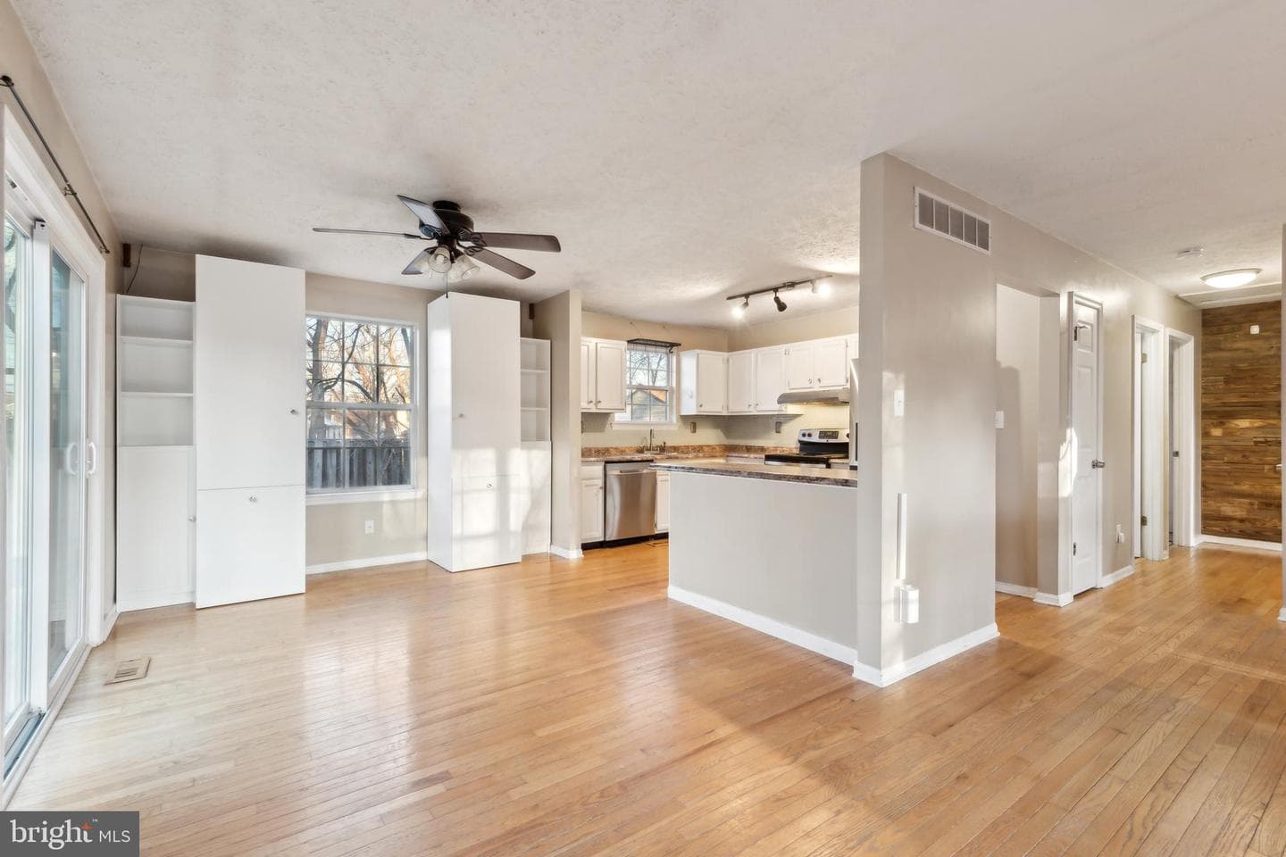 104 Henson Road photo 7