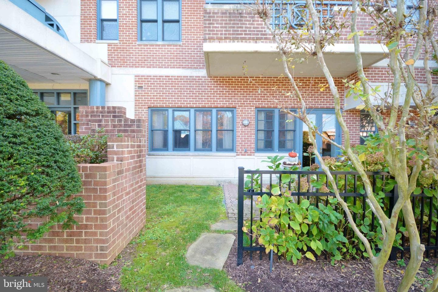 930 Astern Way #106 photo 4