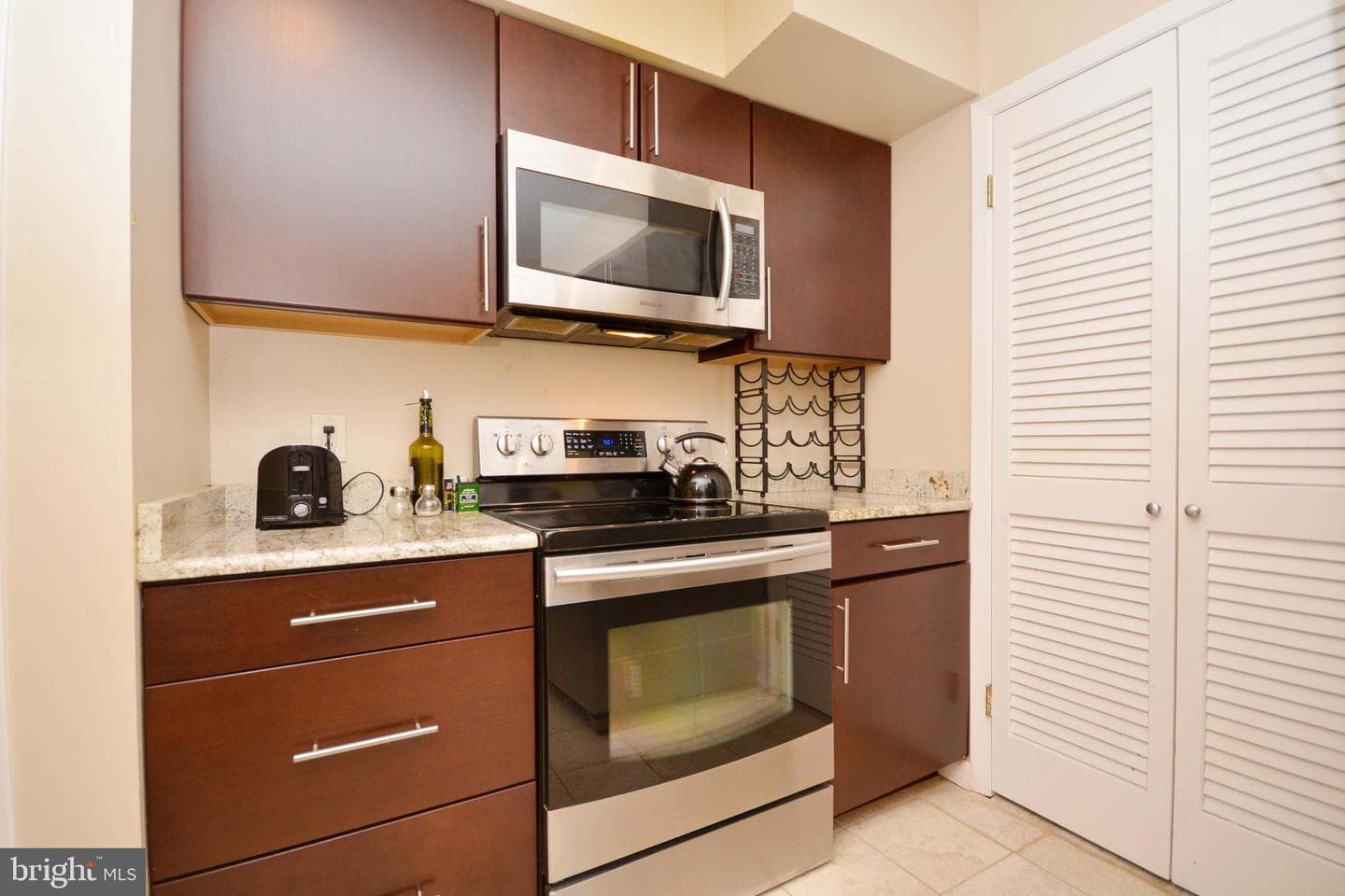 930 Astern Way #106 photo 8