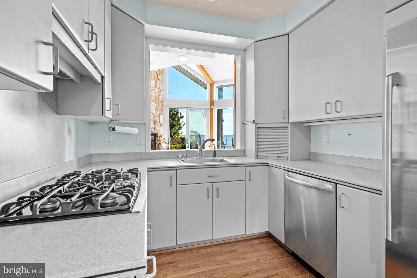 975 Bay Drive photo 21