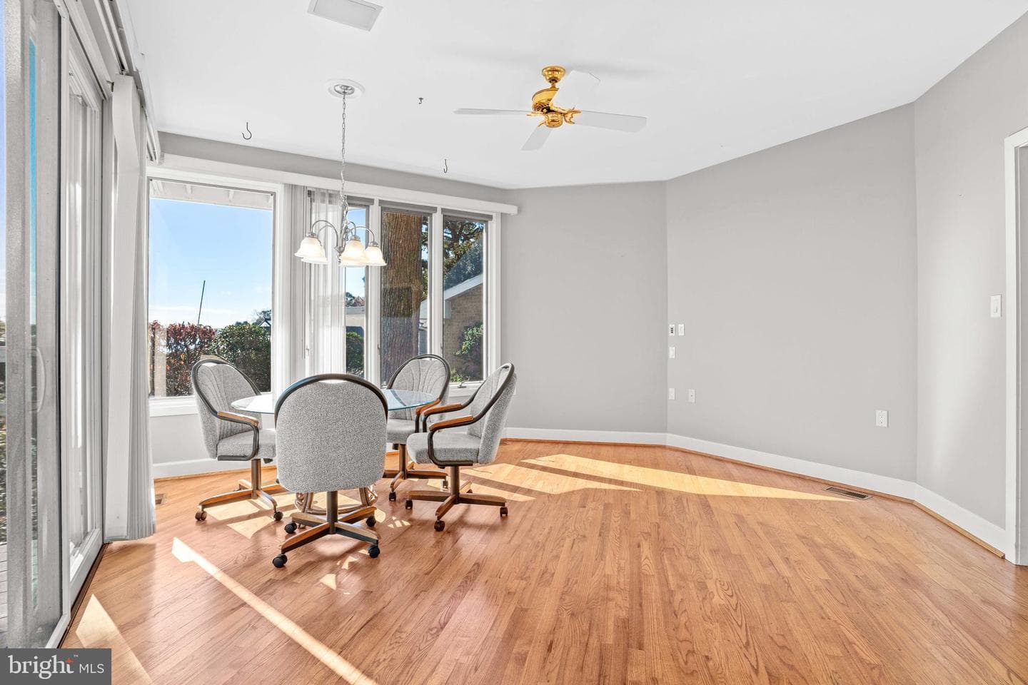 975 Bay Drive photo 24