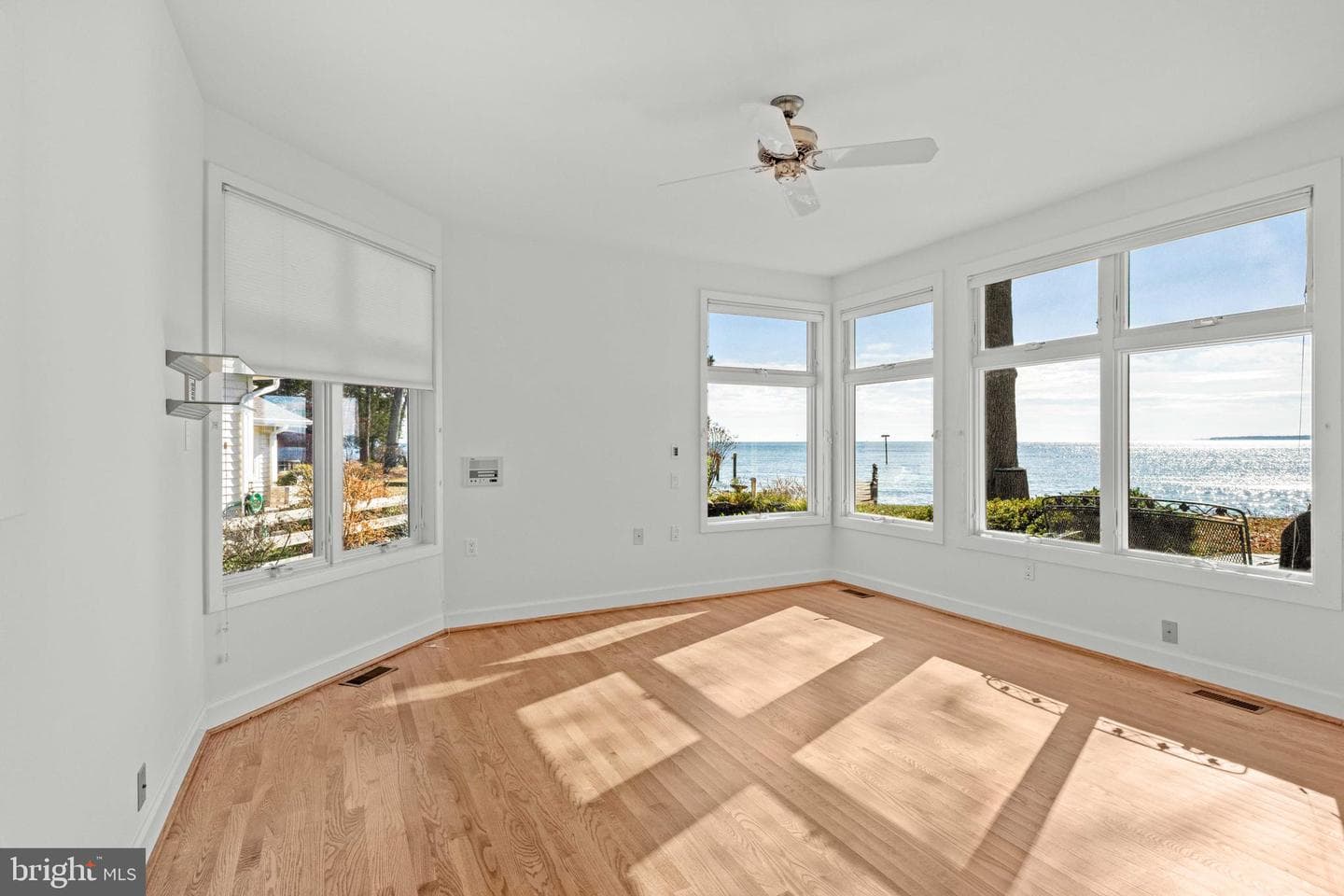 975 Bay Drive photo 25