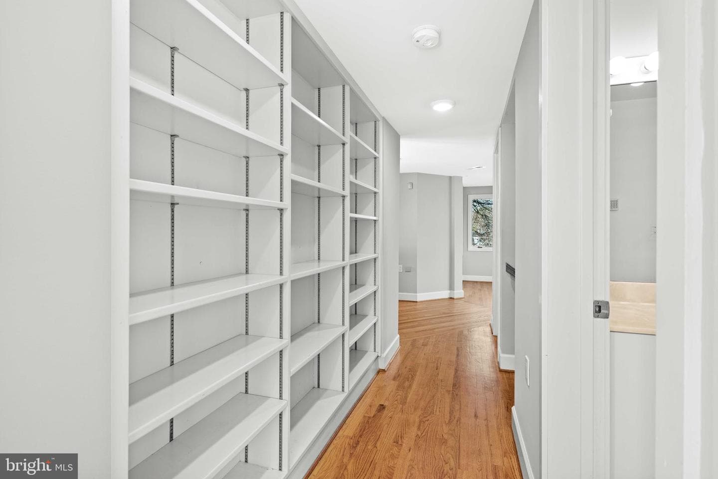 975 Bay Drive photo 28