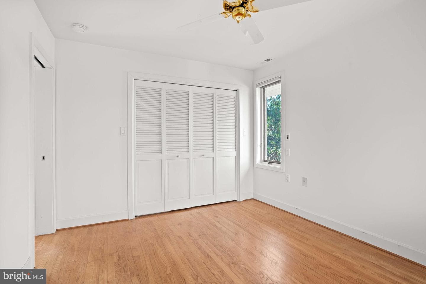 975 Bay Drive photo 30