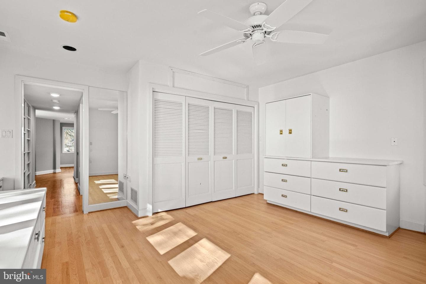 975 Bay Drive photo 37