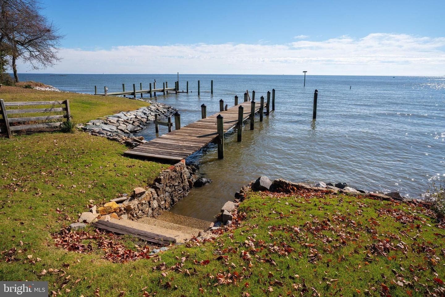 975 Bay Drive photo 7