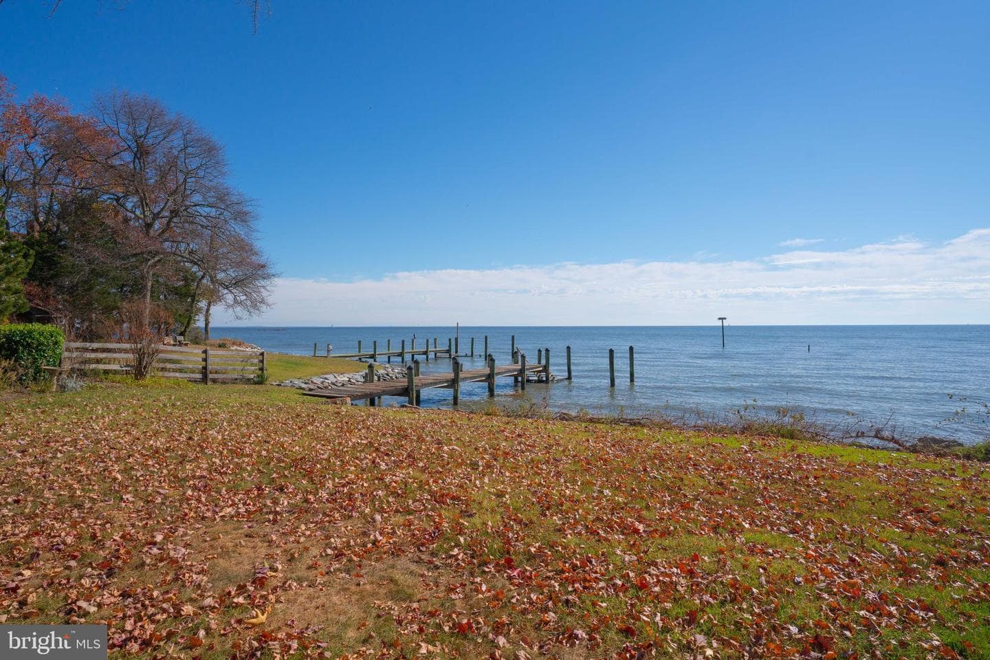 975 Bay Drive photo 8