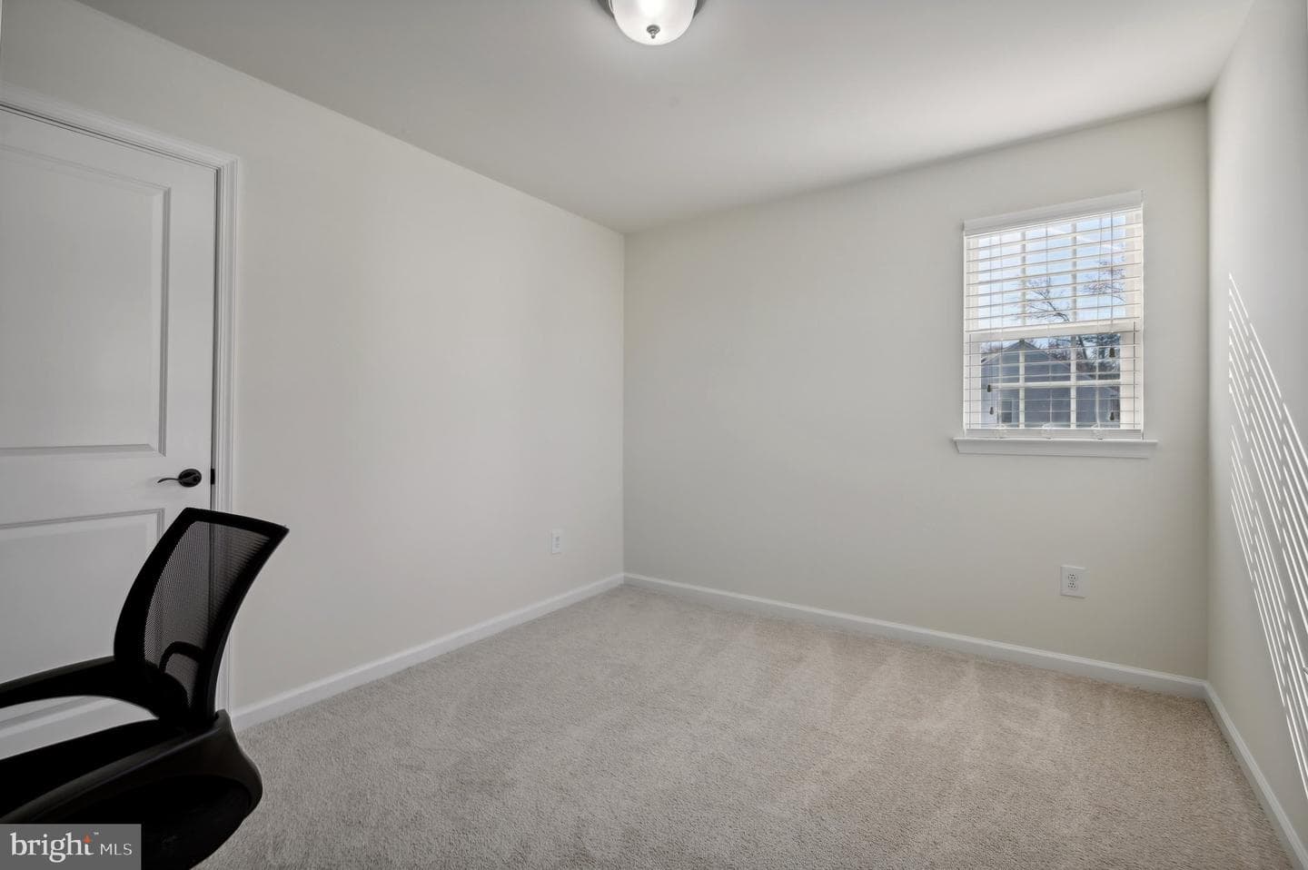 7729 Hartwell Road photo 31