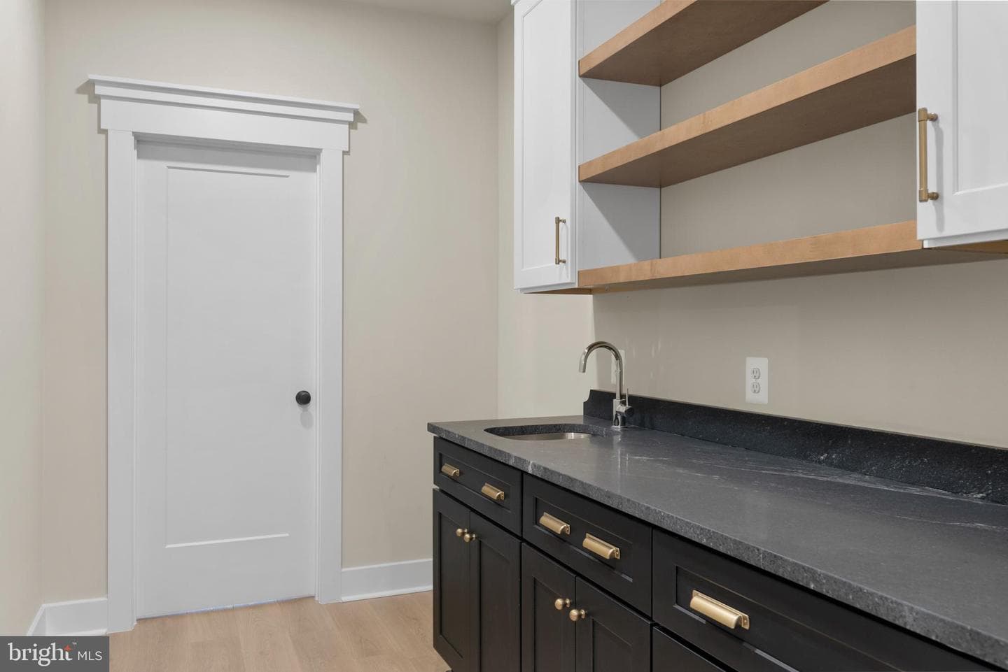 11 Stratford Drive photo 16