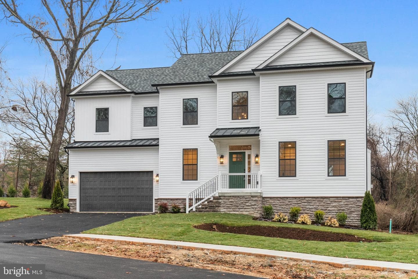 11 Stratford Drive photo 2