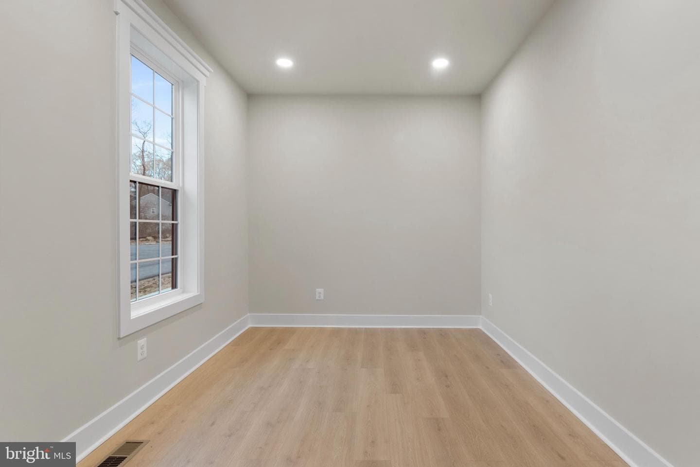 11 Stratford Drive photo 20