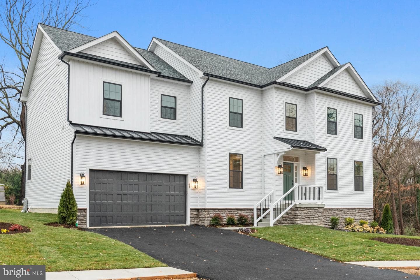 11 Stratford Drive photo 3