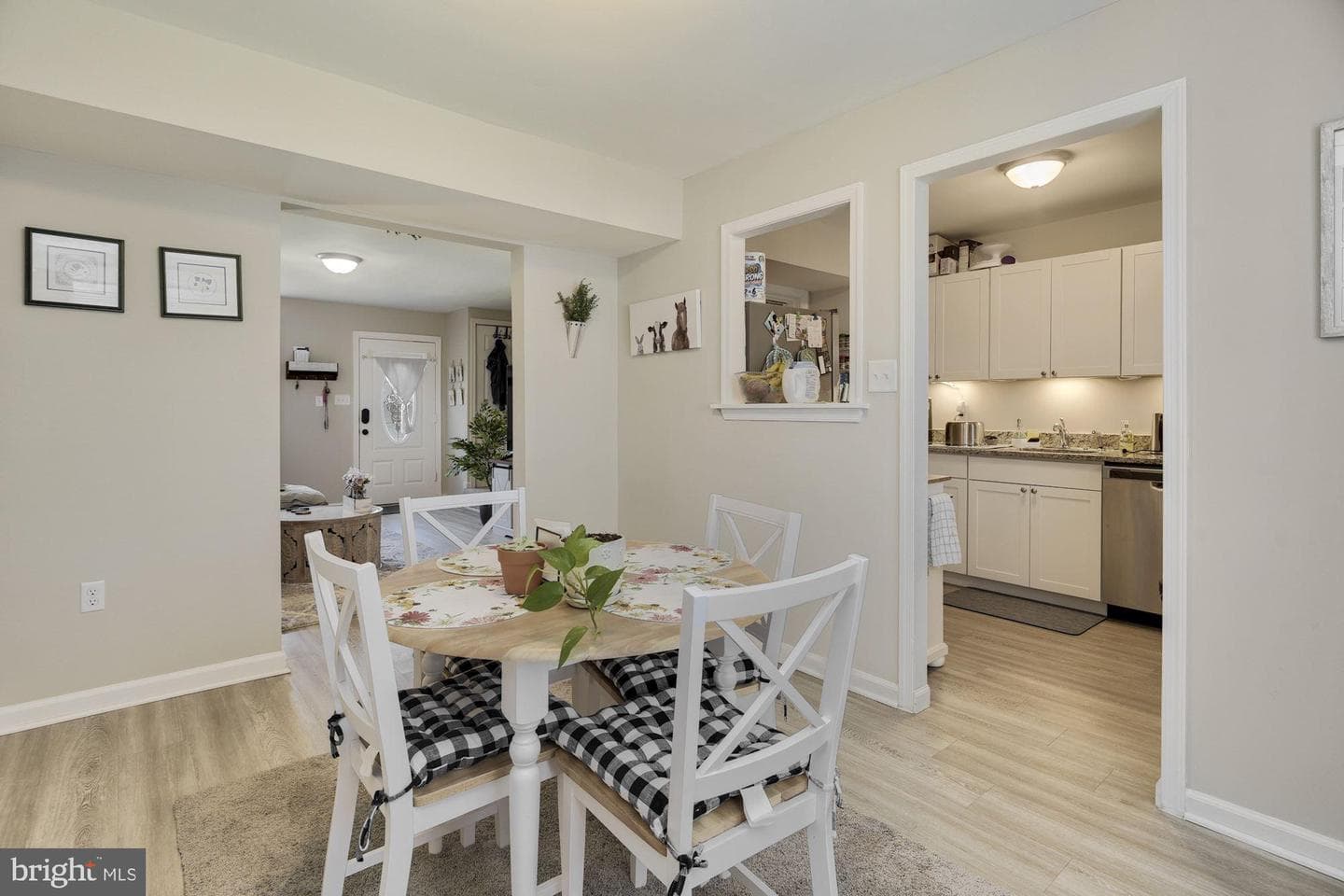 8208 Durness Court photo 10