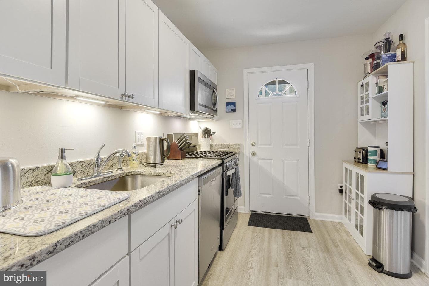 8208 Durness Court photo 12