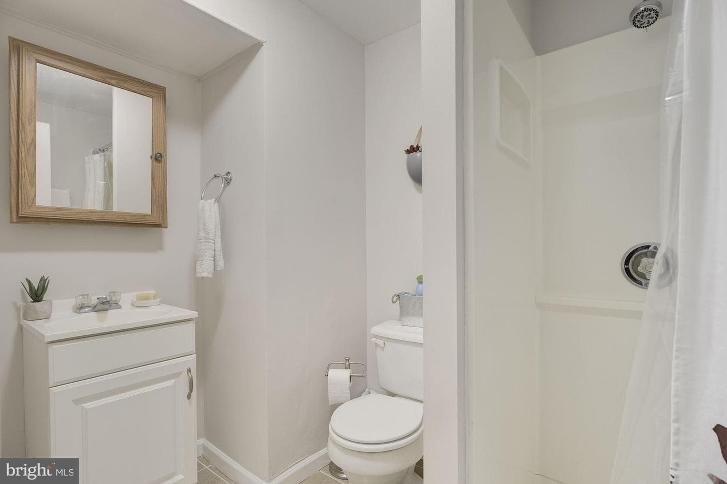 8208 Durness Court photo 20