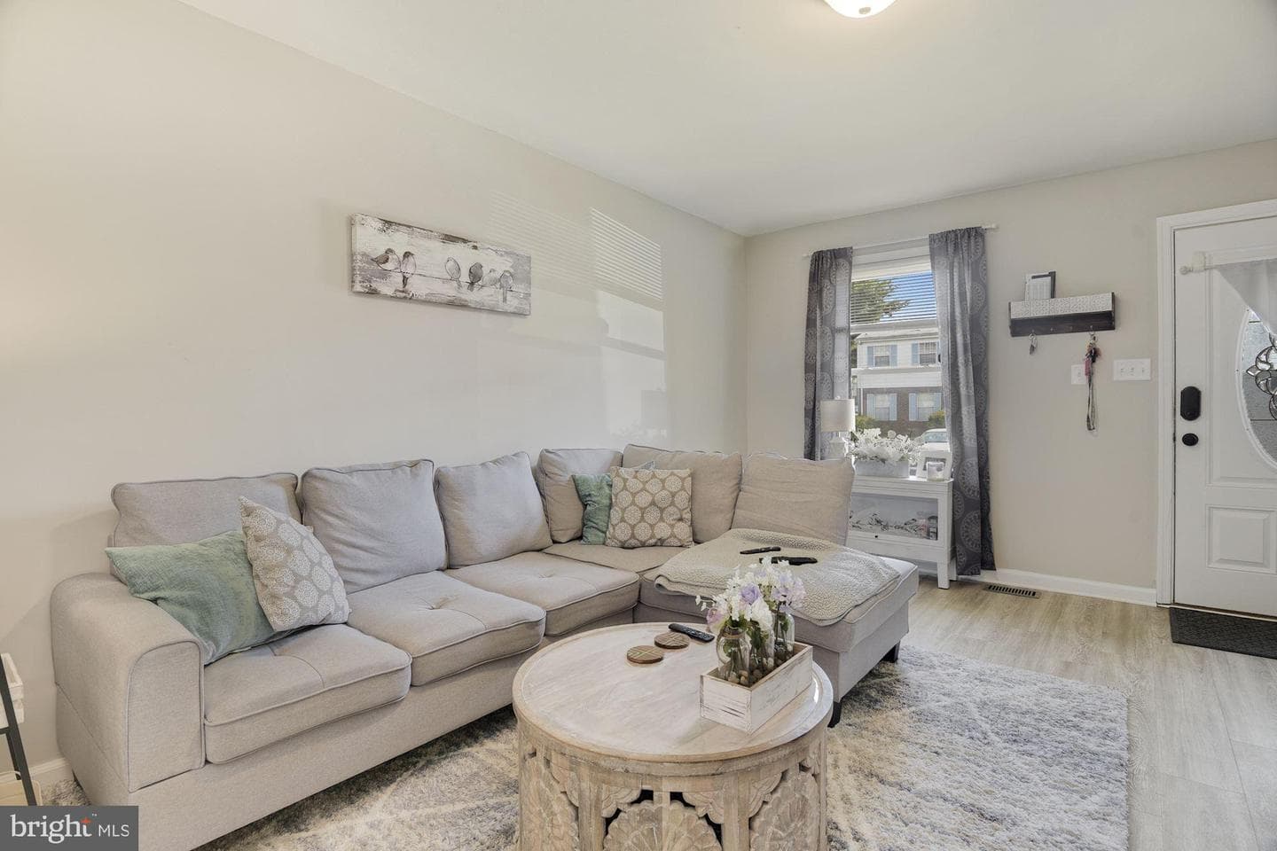 8208 Durness Court photo 5