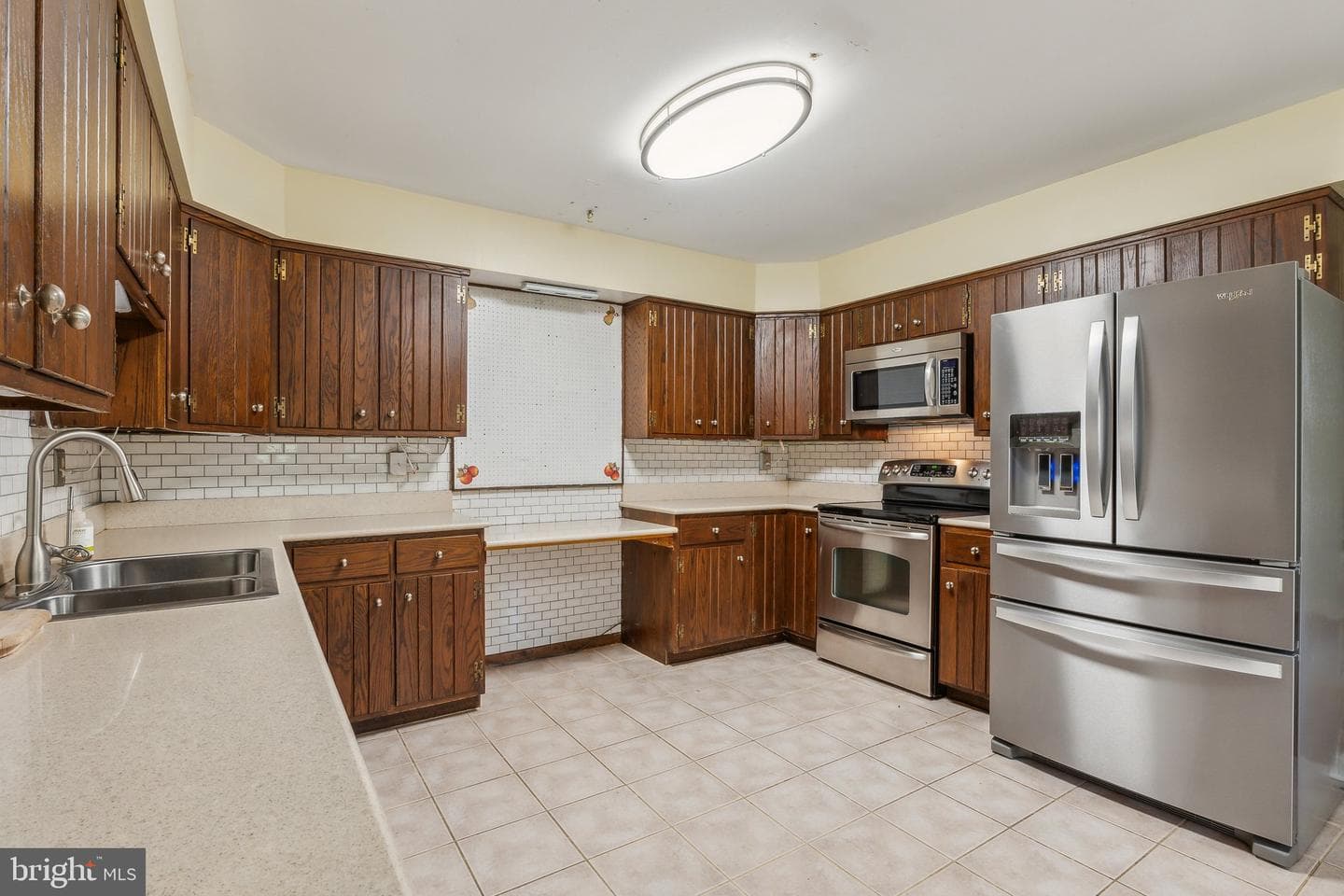 727 Shiloh Court photo 17