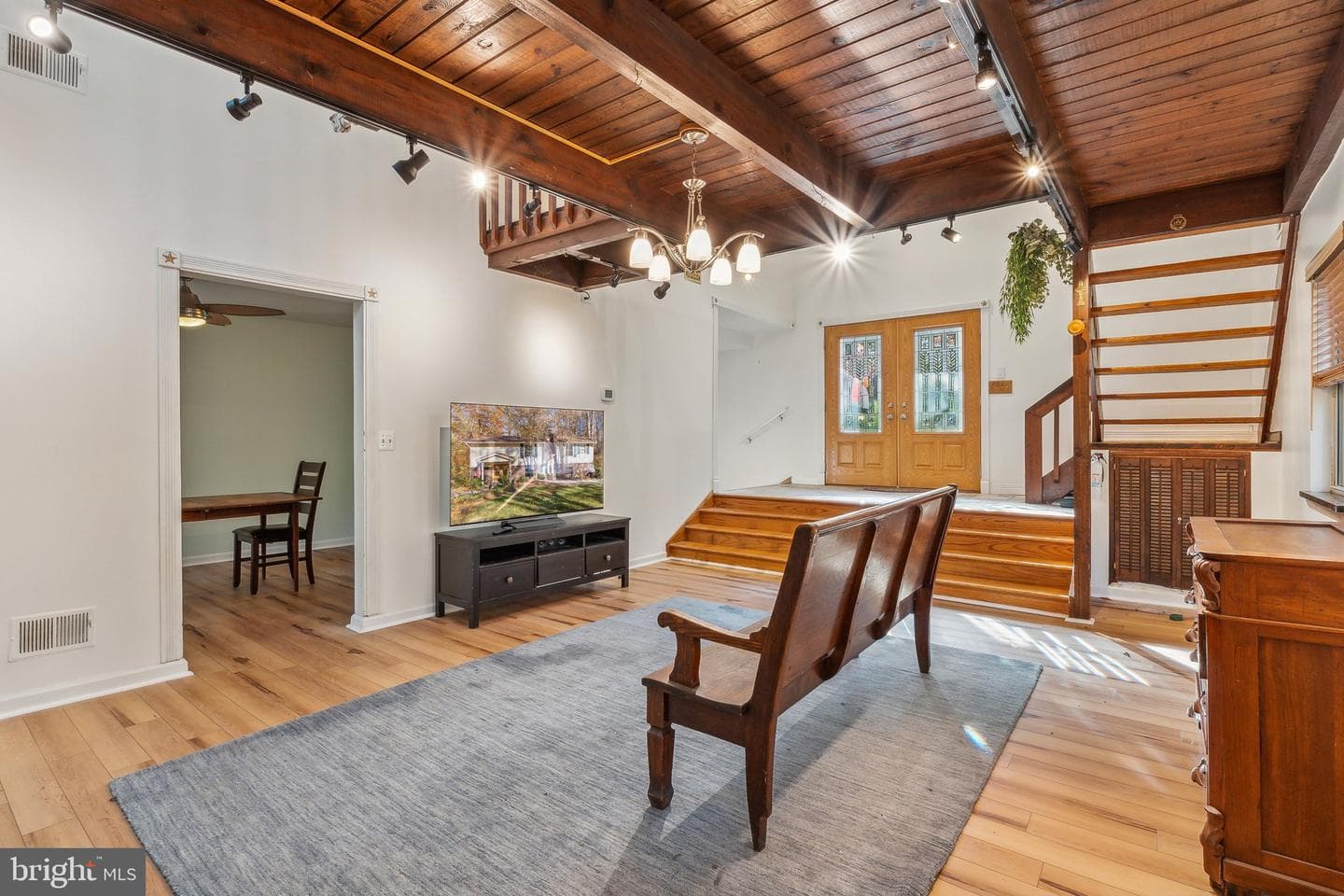 727 Shiloh Court photo 5