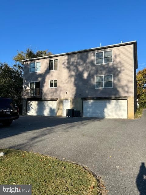 805 S Camp Meade Road S photo 3