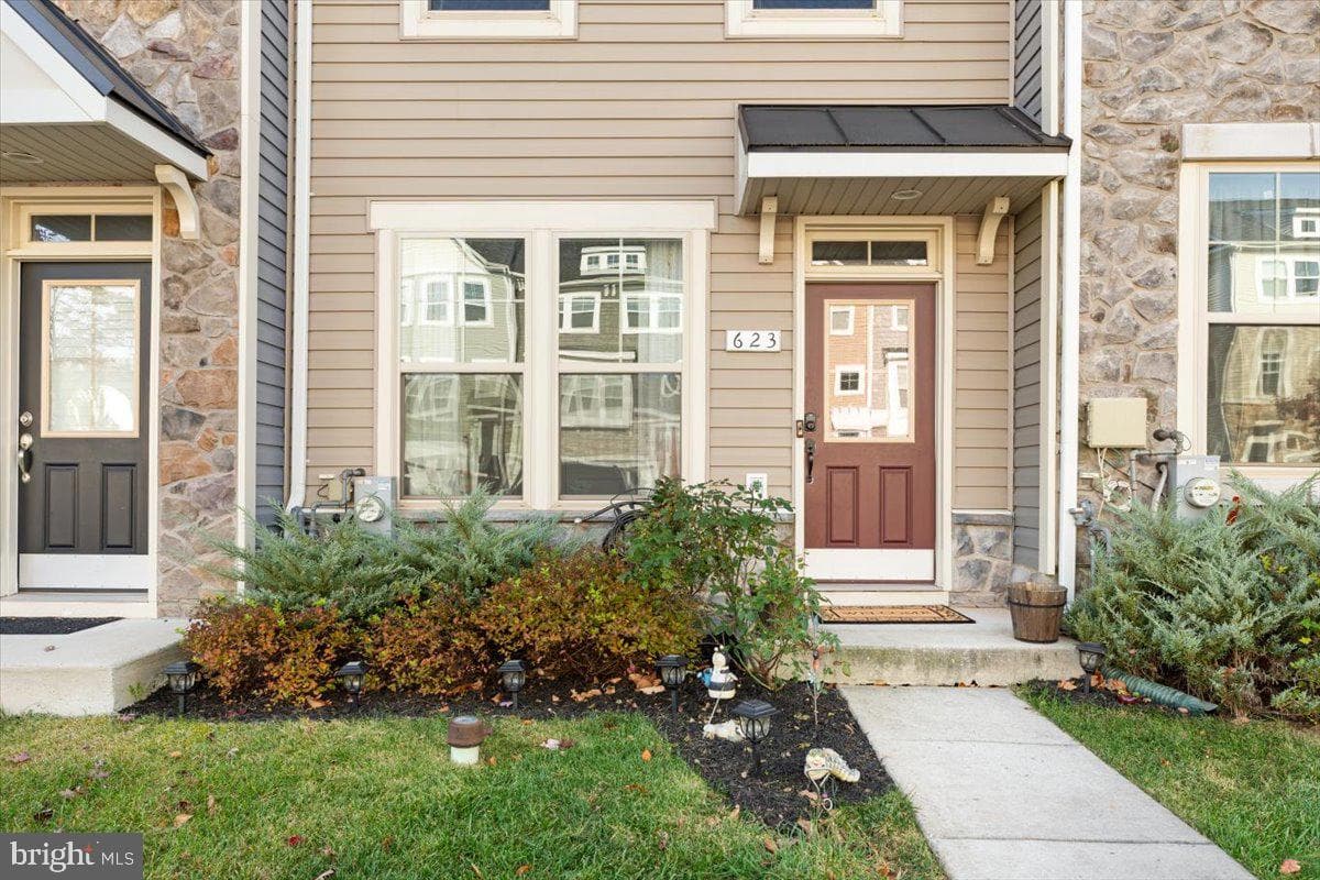 623 Quarterpath Way photo 2
