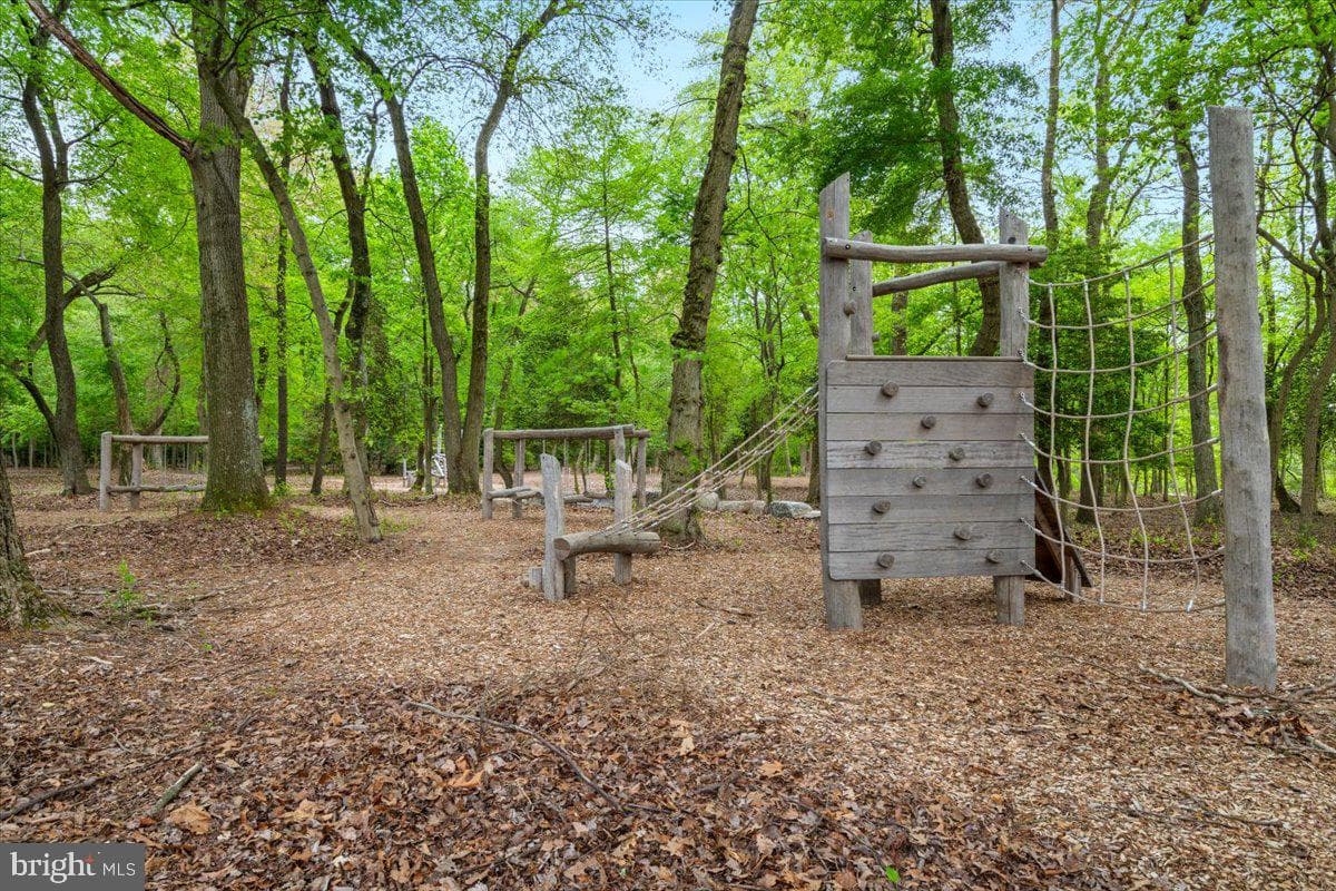 623 Quarterpath Way photo 43