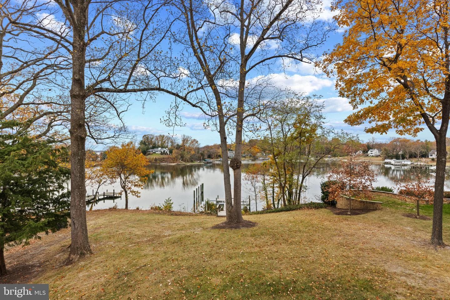 530 Edgewater Road photo 19