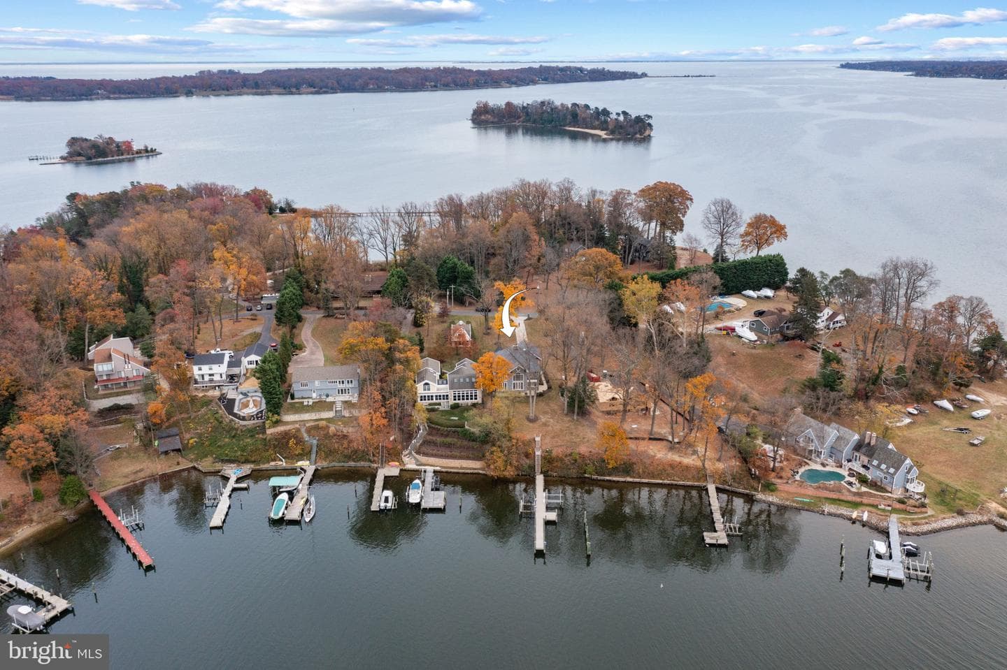 530 Edgewater Road photo 2