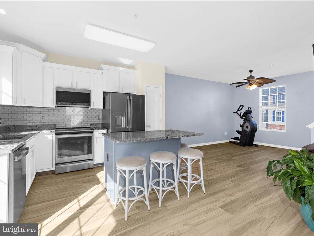 6828 Warfield Street photo 20