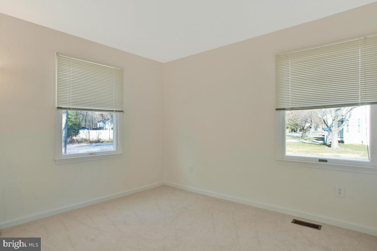 1165 Maple Avenue photo 21