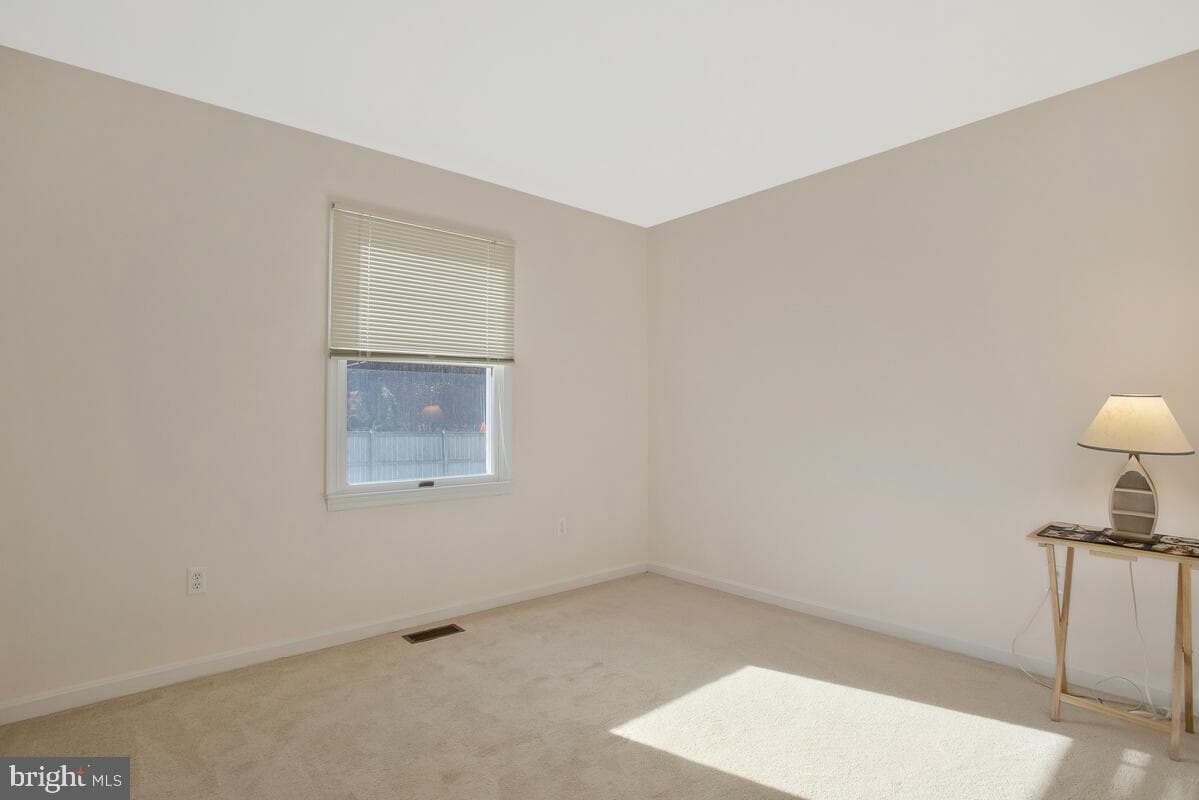 1165 Maple Avenue photo 25