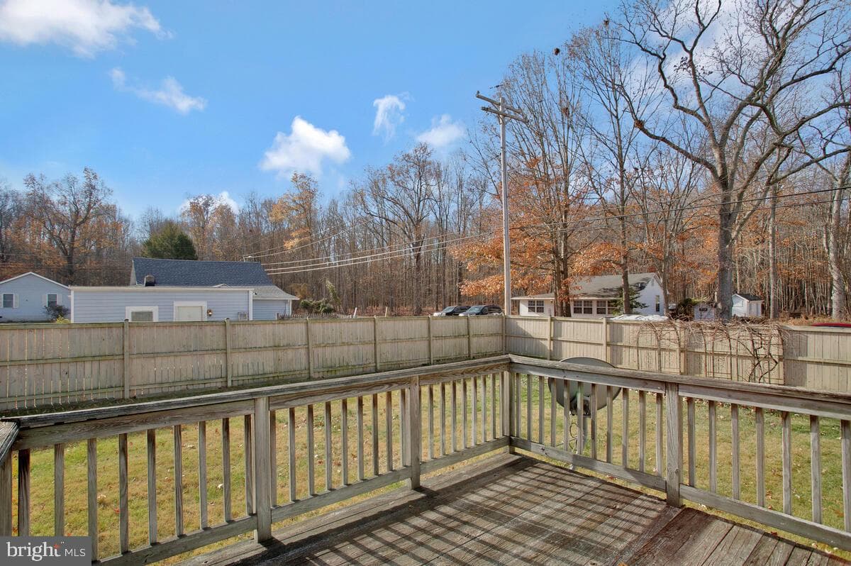 1165 Maple Avenue photo 5
