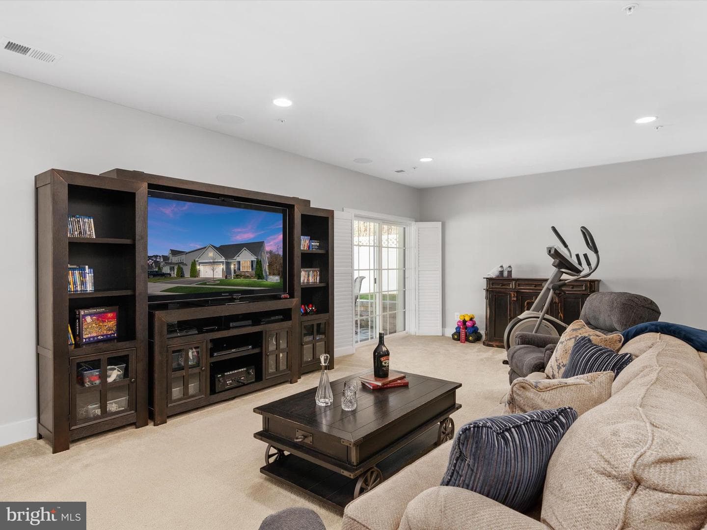 8237 Powers Drive photo 31