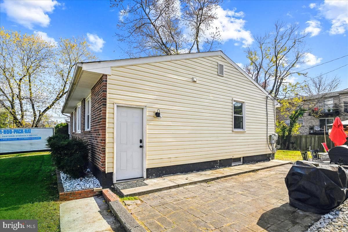 1336 Whitman Drive photo 12
