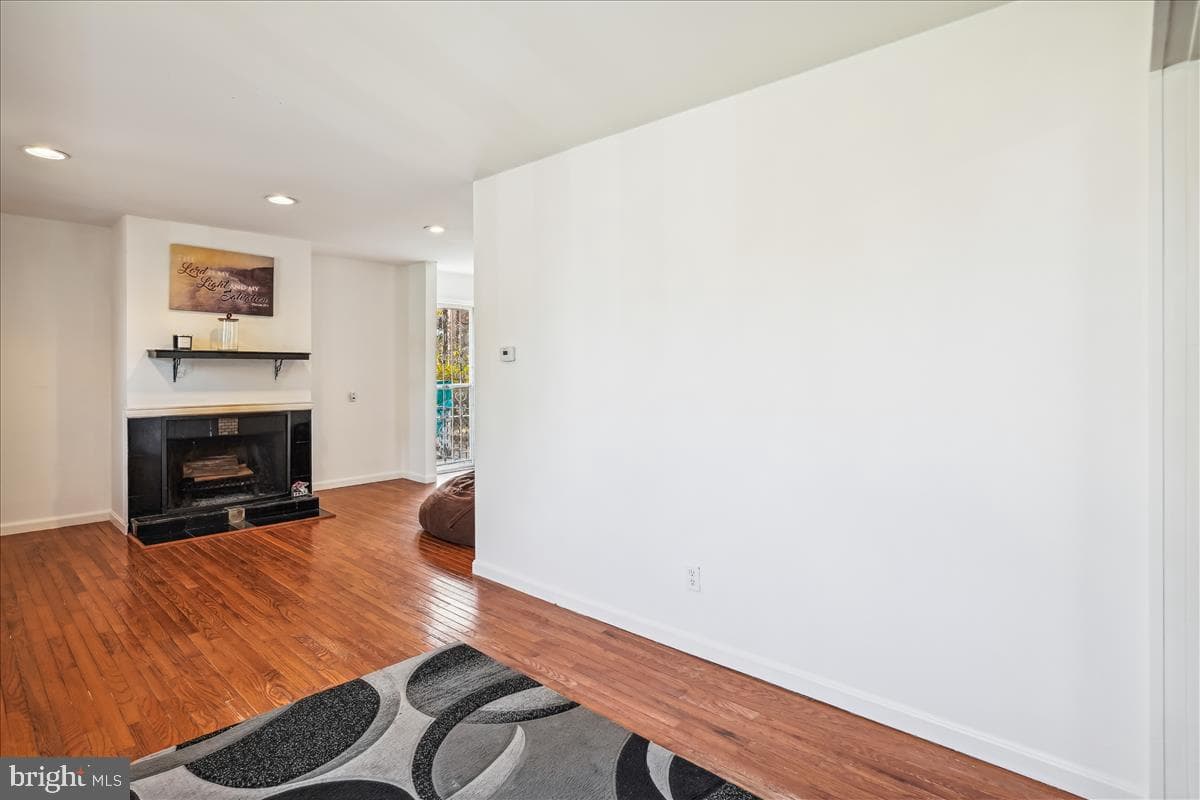 1336 Whitman Drive photo 3