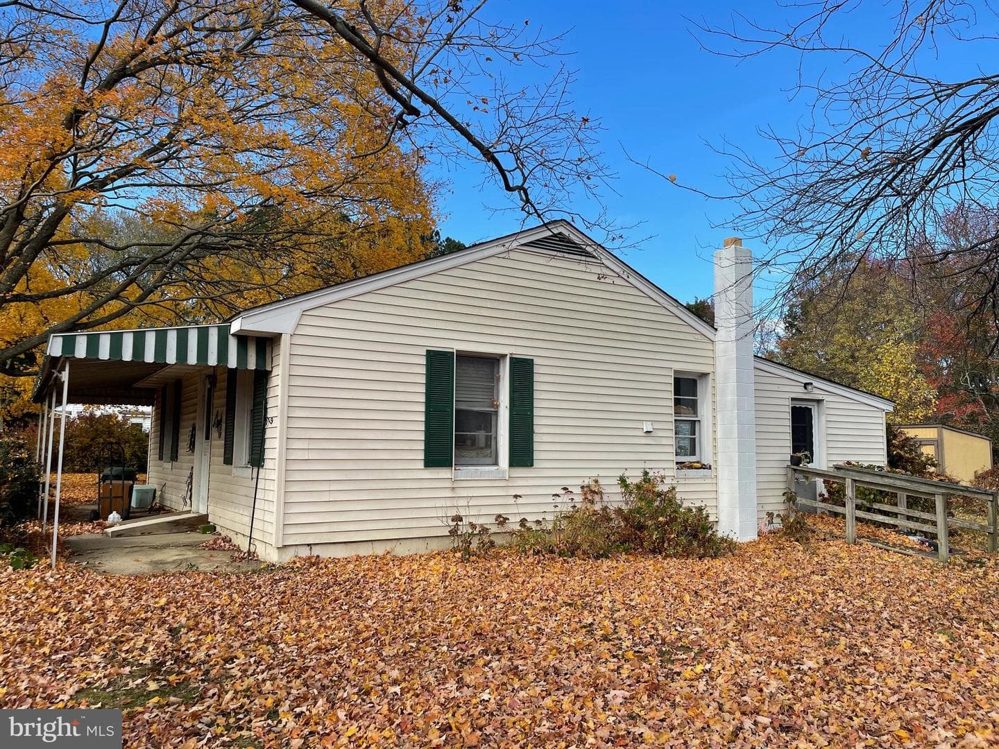 730 Shady Oaks Road photo 3