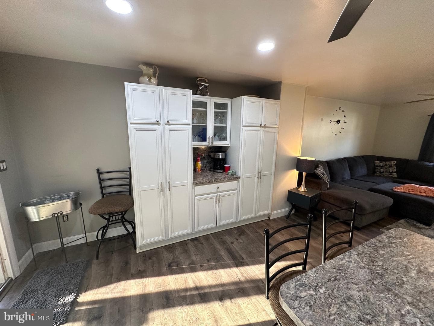1121 Holmespun Drive photo 10