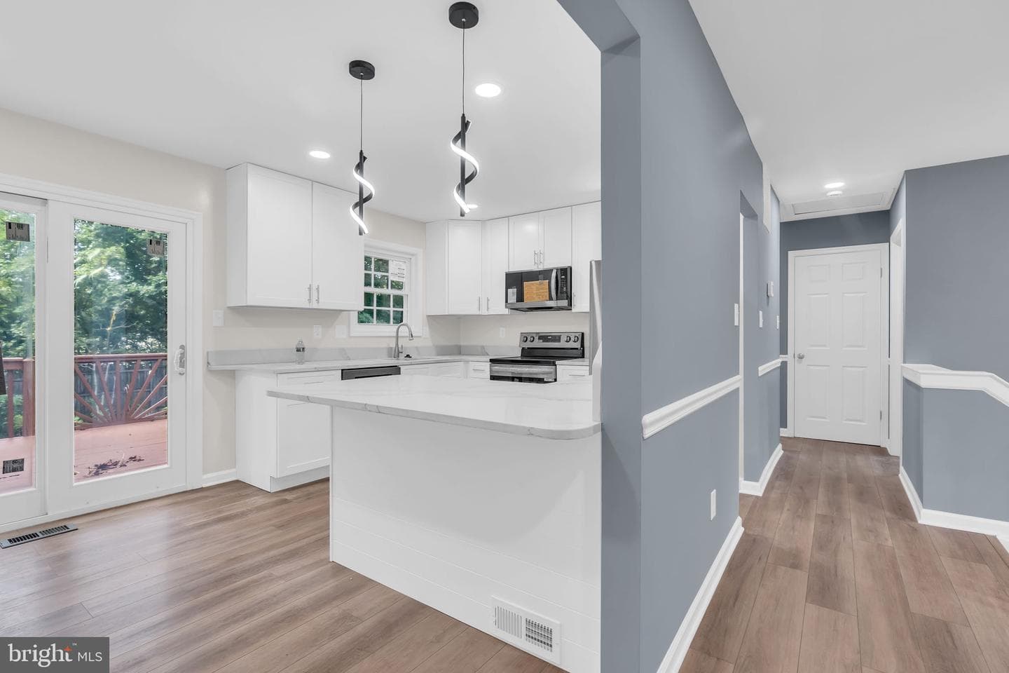 1409 Damsel Lane photo 10