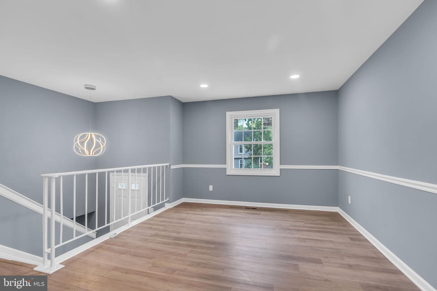 1409 Damsel Lane photo 8
