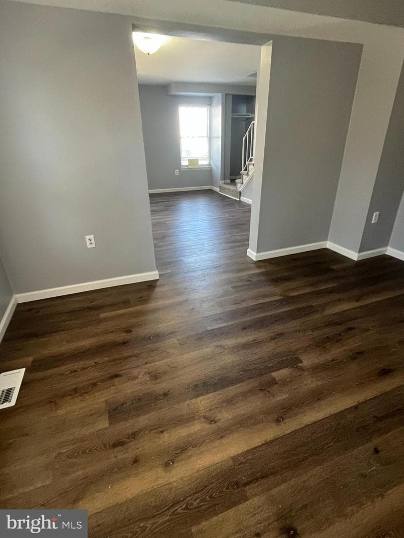8219 Coatsbridge Court photo 6