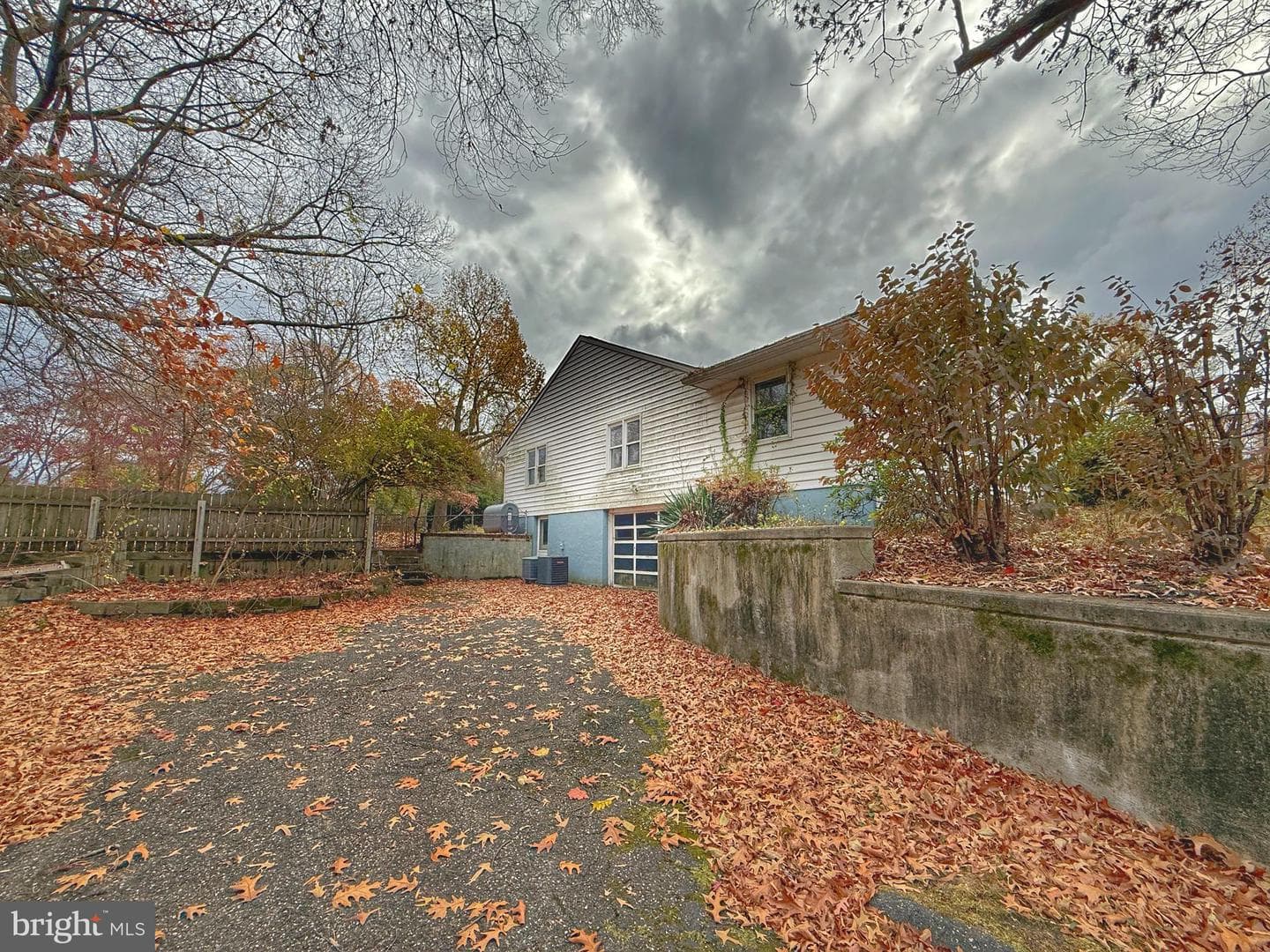 545 Donaldson Avenue photo 3