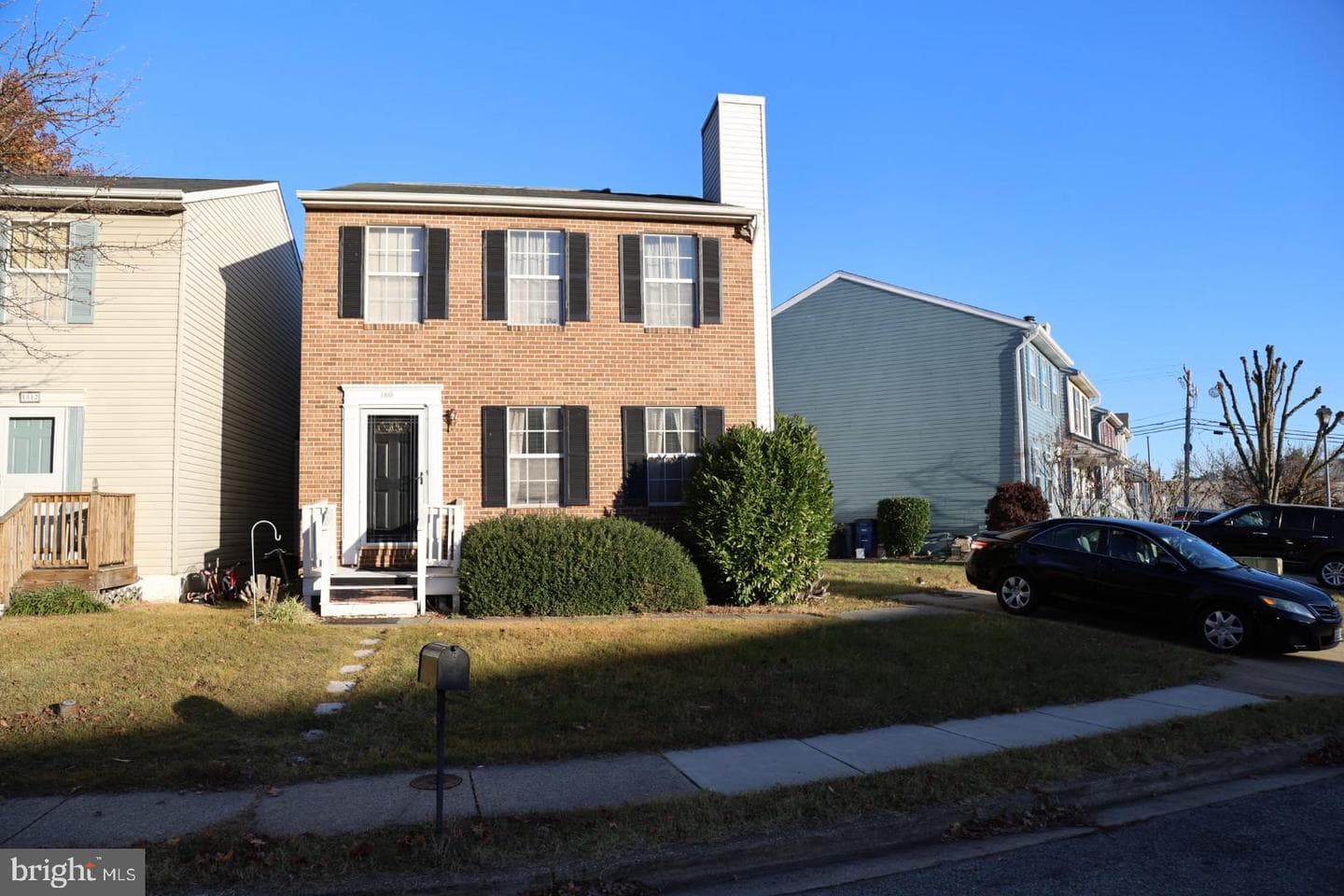1810 Schooner Court photo 3