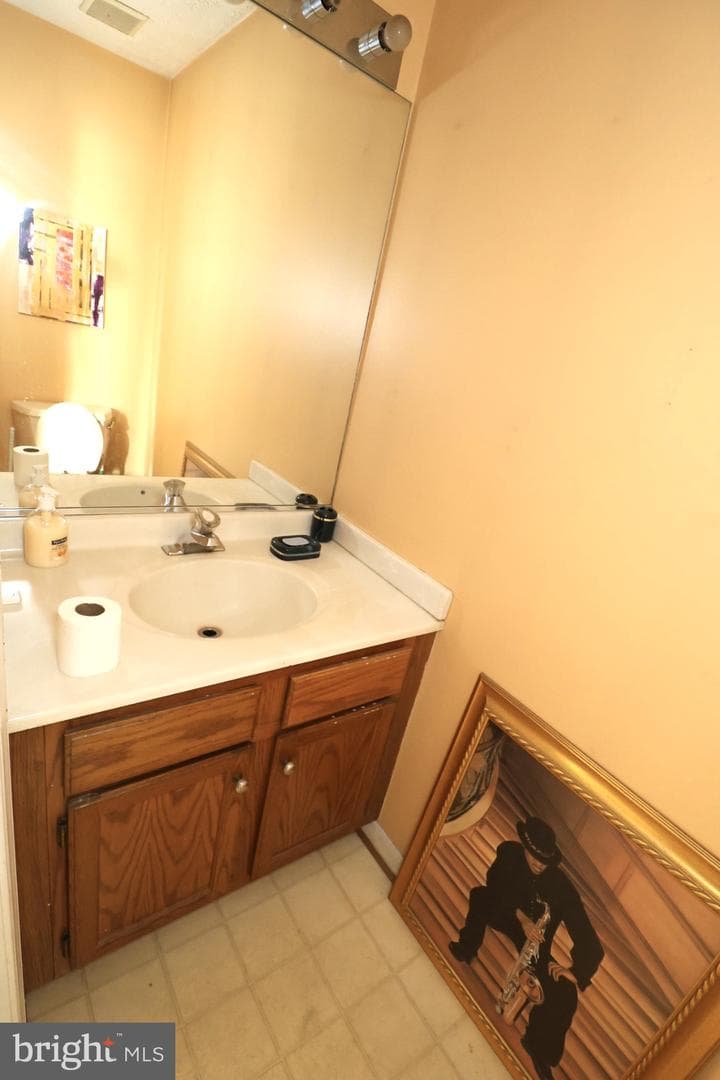 1810 Schooner Court photo 33