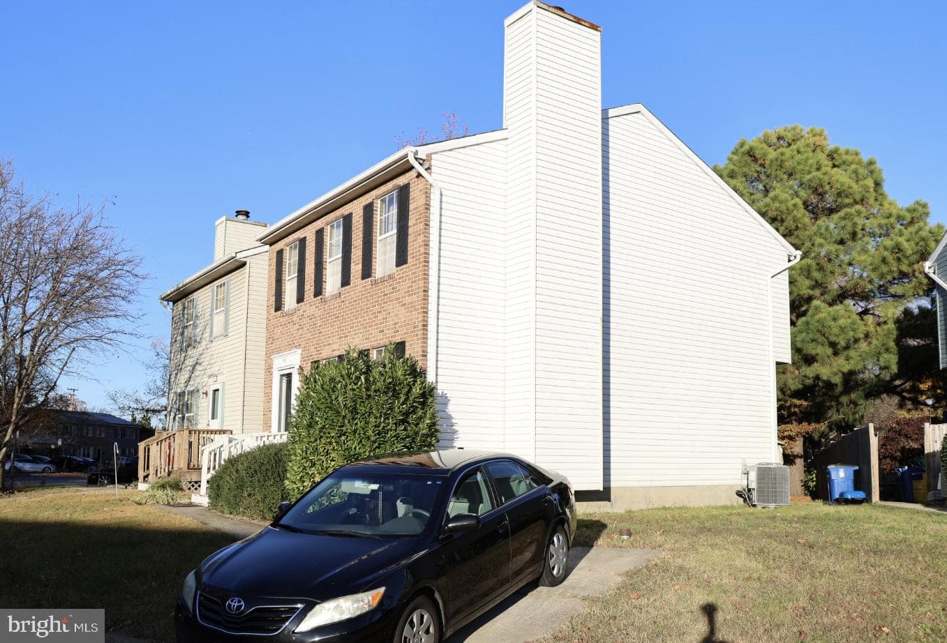 1810 Schooner Court photo 4