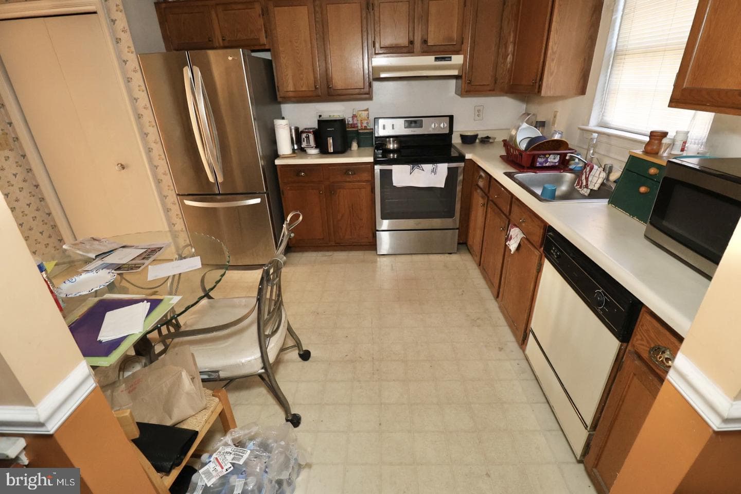 1810 Schooner Court photo 5