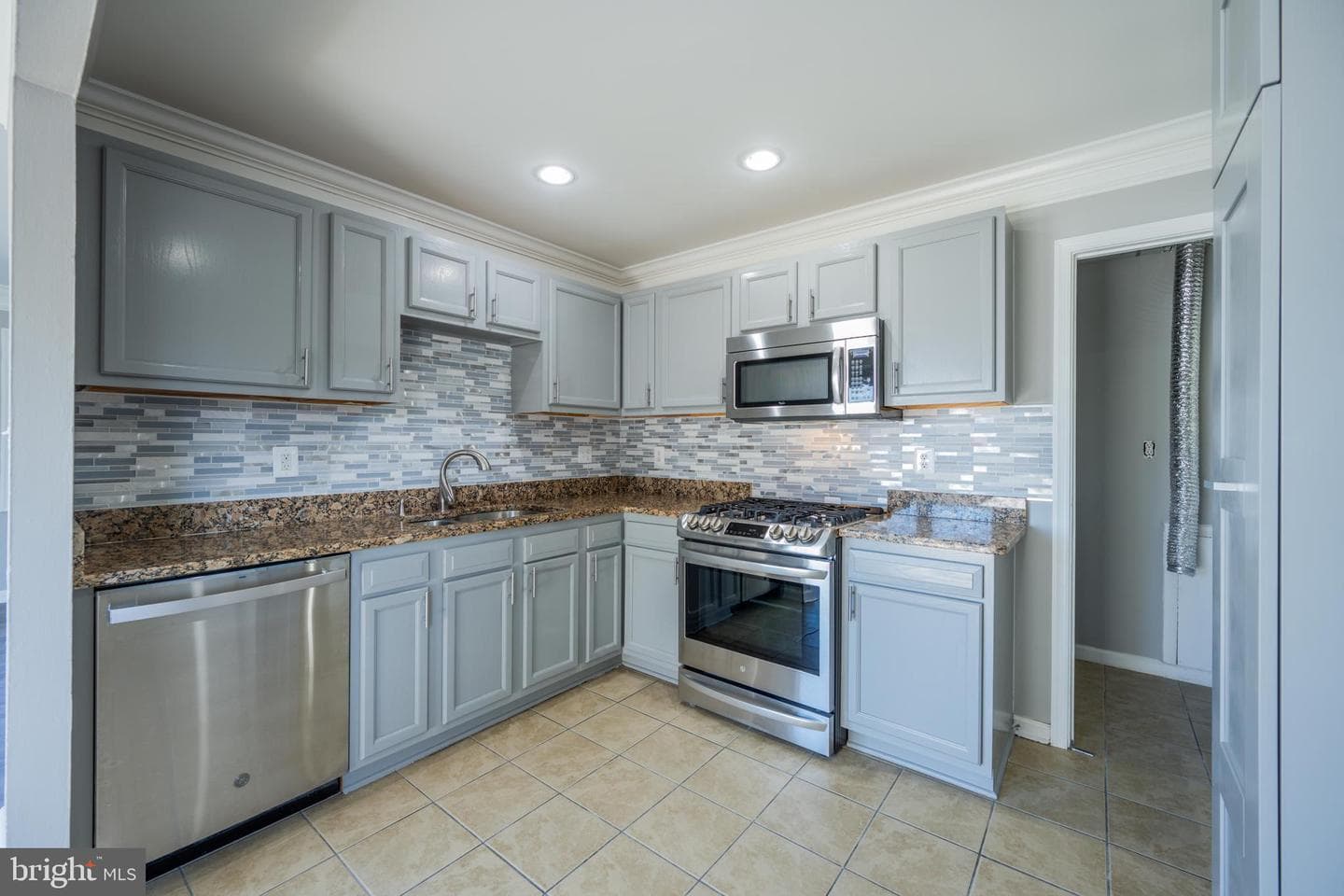 7815 Shellye Road photo 6